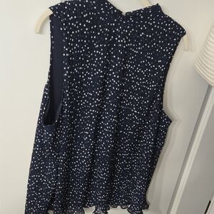 Adrianna Papell Navy and White Sleeveless Blouse